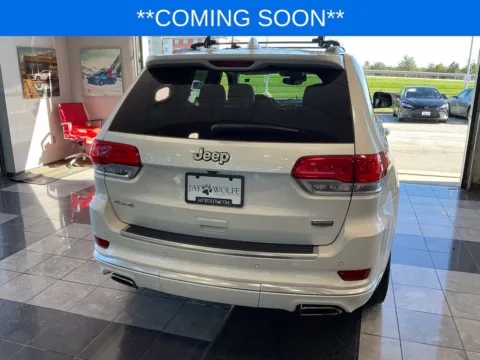 More photos of 2018 Jeep Grand Cherokee Summit at Jay Wolfe Toyota, MO