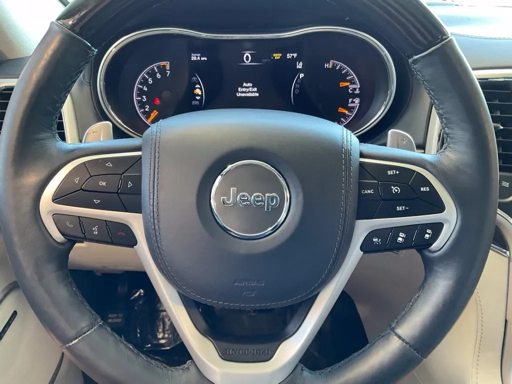 Jeep Grand Cherokee photo 11