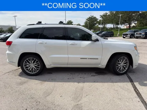More photos of 2018 Jeep Grand Cherokee Summit at Jay Wolfe Toyota, MO