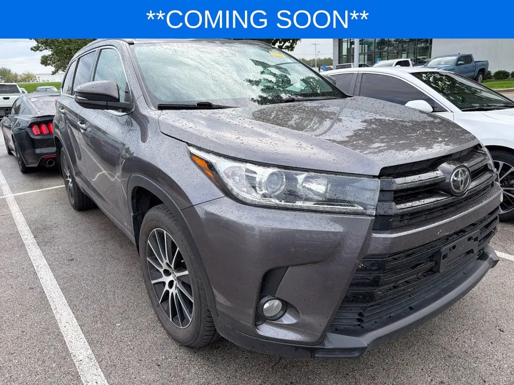Toyota Highlander photo 3