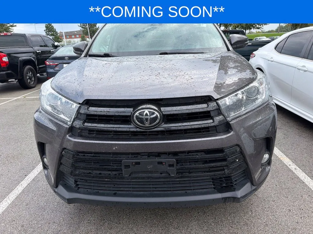 Toyota Highlander photo 2