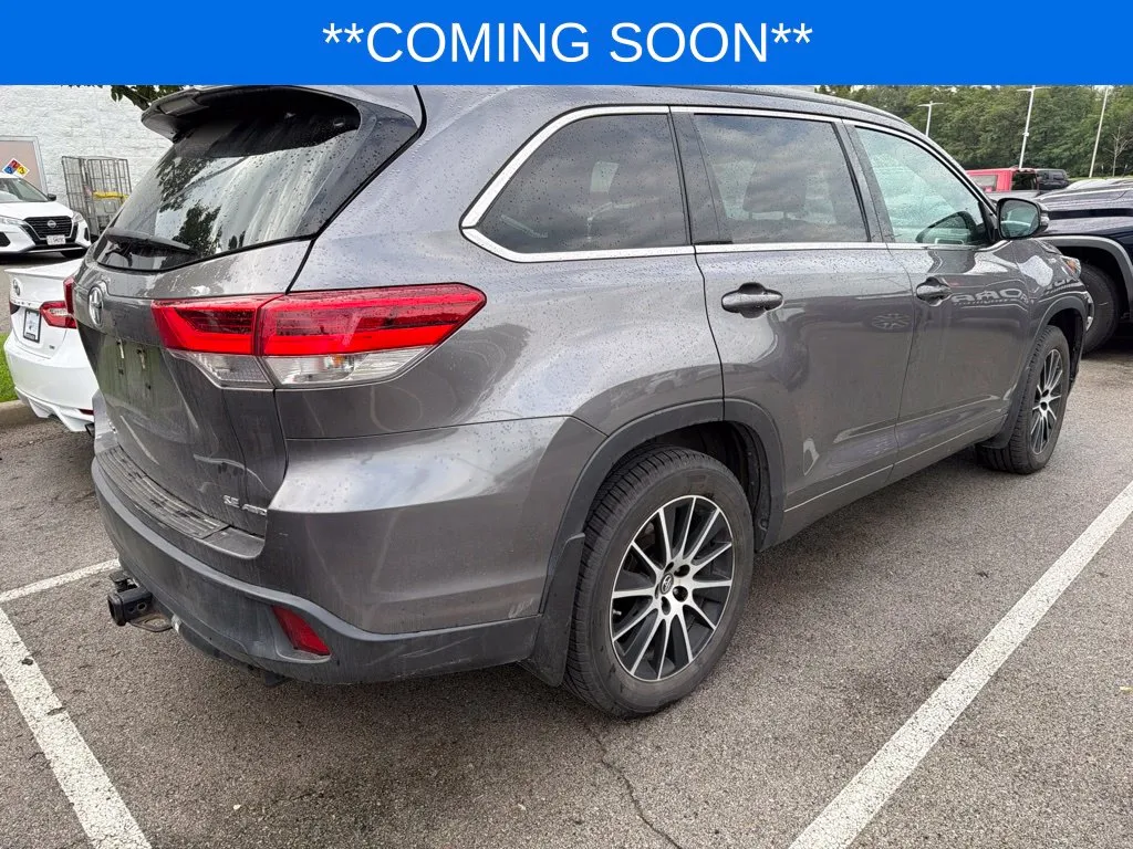 Toyota Highlander photo 6