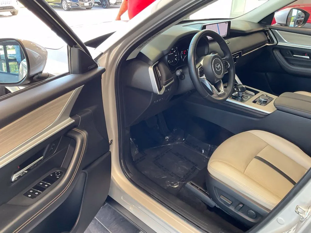 Mazda CX-90 photo 8