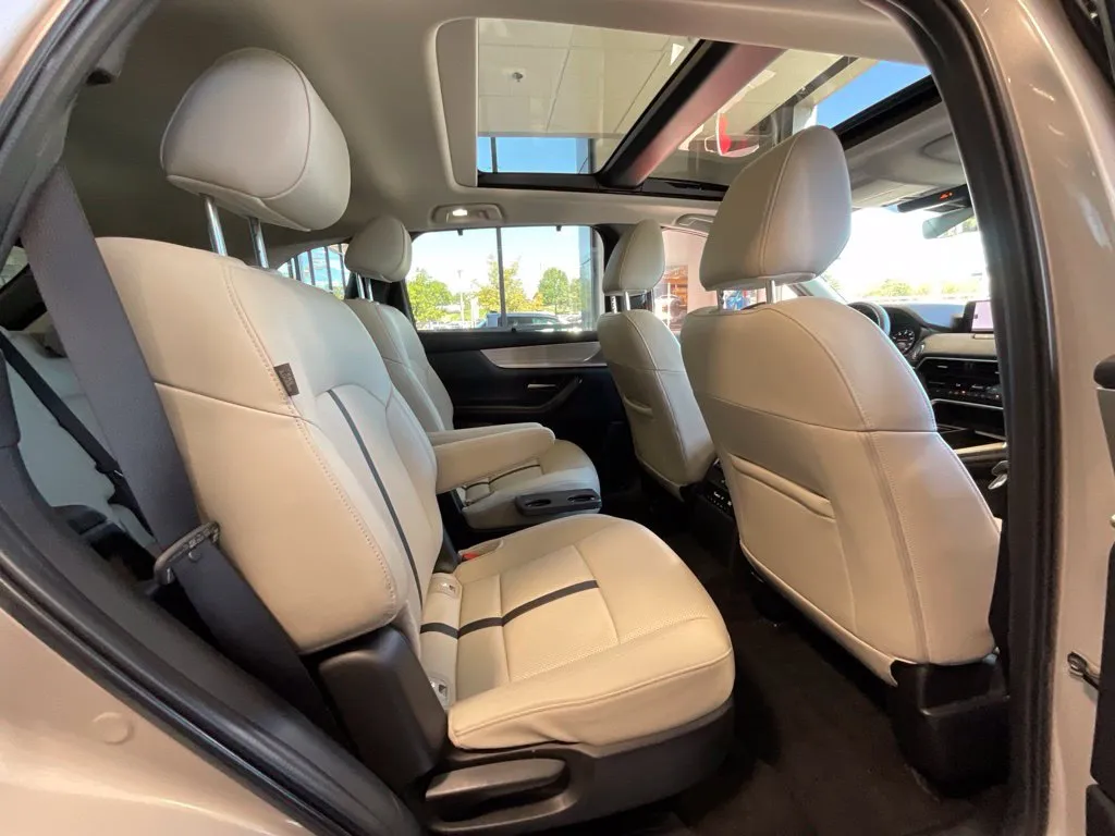 Mazda CX-90 photo 20