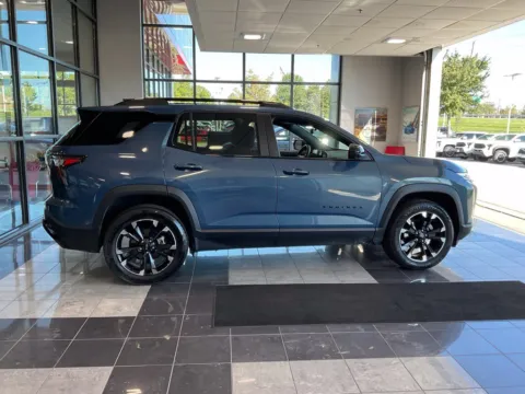 More photos of 2025 Chevrolet Equinox RS at Jay Wolfe Toyota, MO