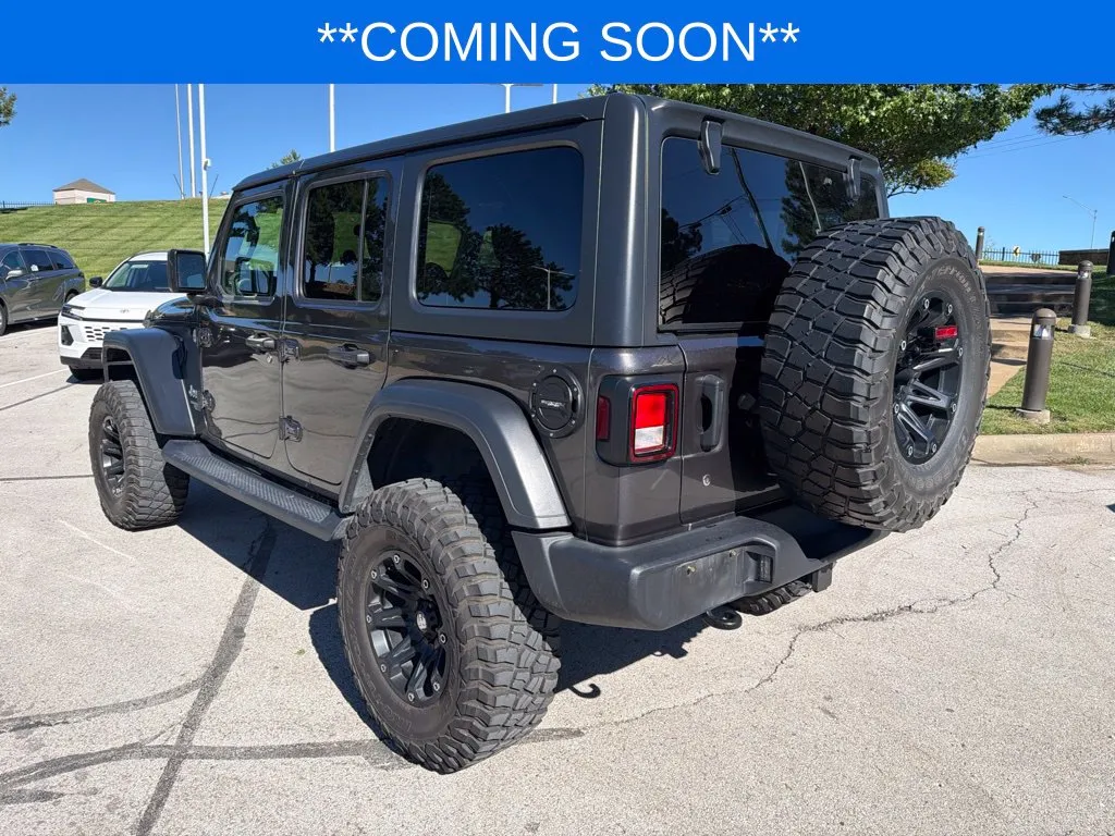 Jeep Wrangler photo 9