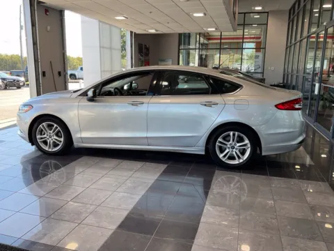 More photos of 2018 Ford Fusion Hybrid SE at Jay Wolfe Toyota, MO