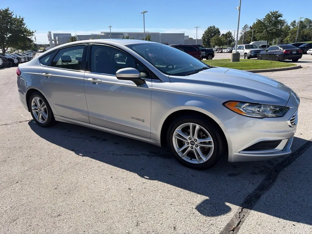 Ford Fusion photo 4