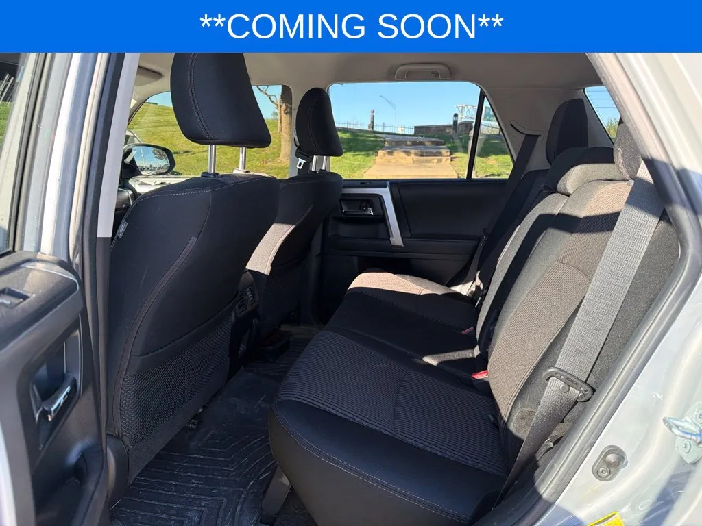 Toyota 4Runner photo 13