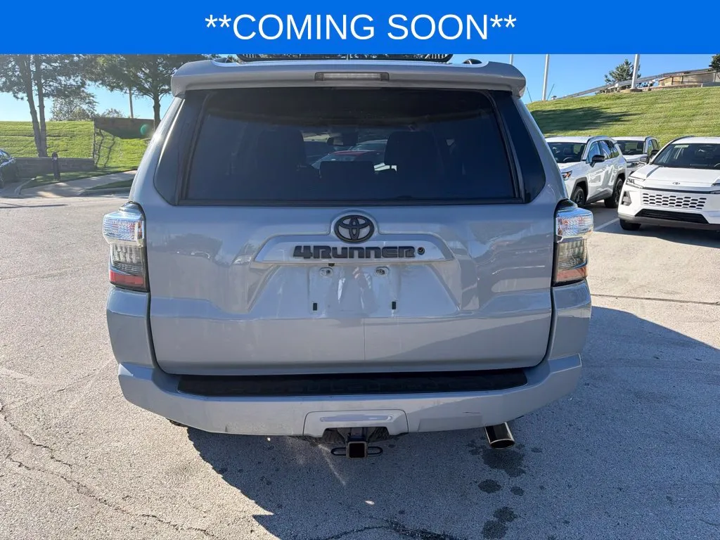Toyota 4Runner photo 8