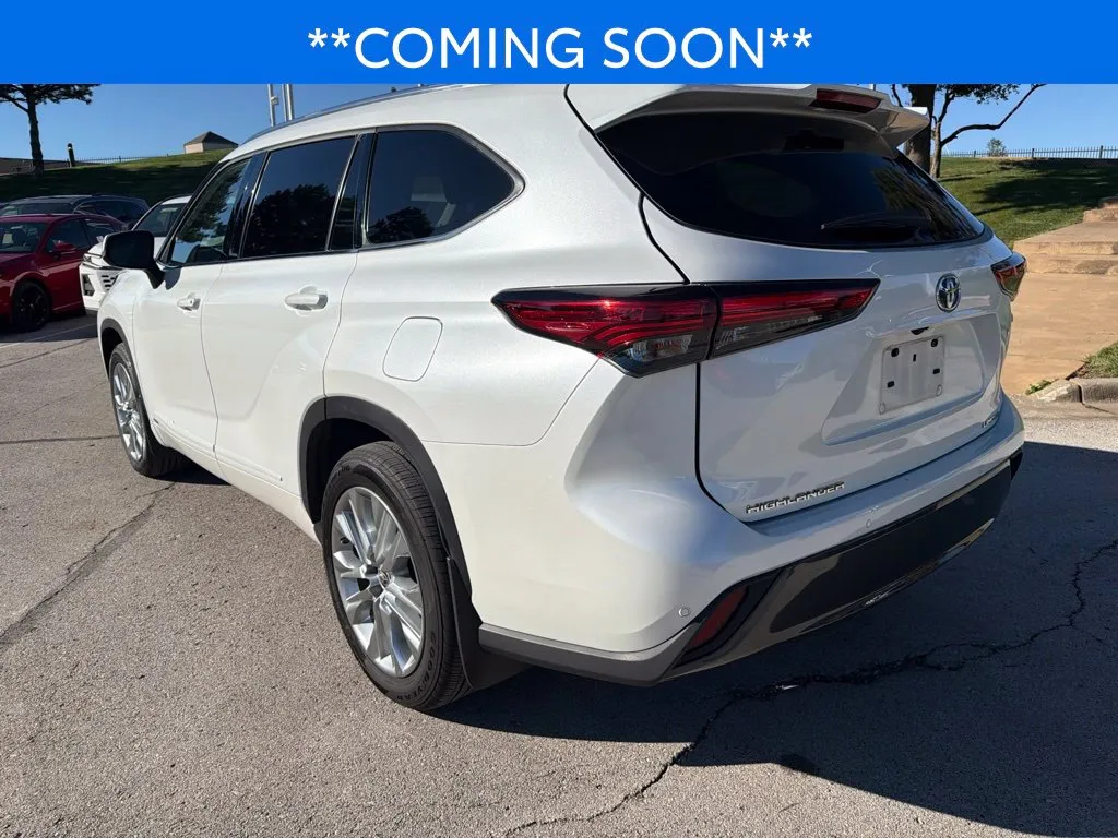 Toyota Highlander photo 9