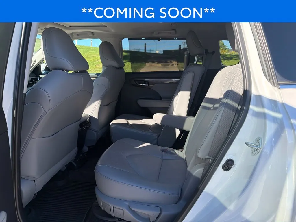 Toyota Highlander photo 13