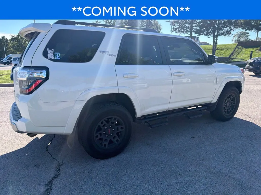 Toyota 4Runner photo 6