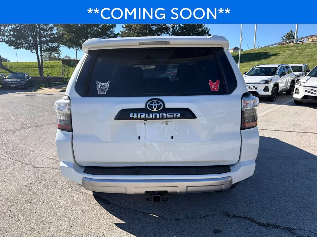 Toyota 4Runner photo 8