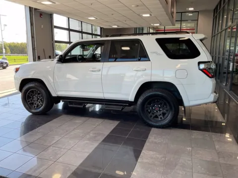 More photos of 2024 Toyota 4Runner TRD Off-Road Premium at Jay Wolfe Toyota, MO
