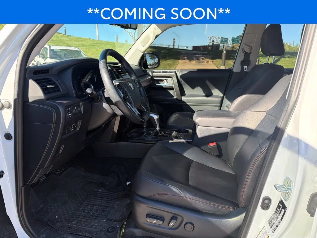 Toyota 4Runner photo 12