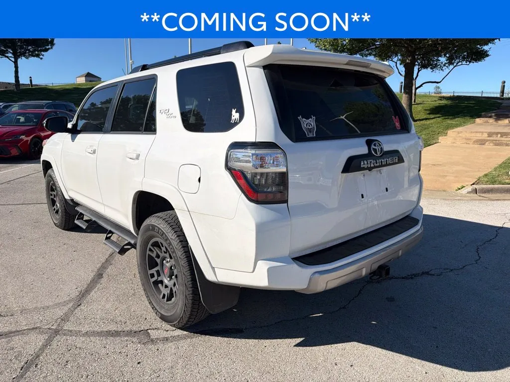 Toyota 4Runner photo 9