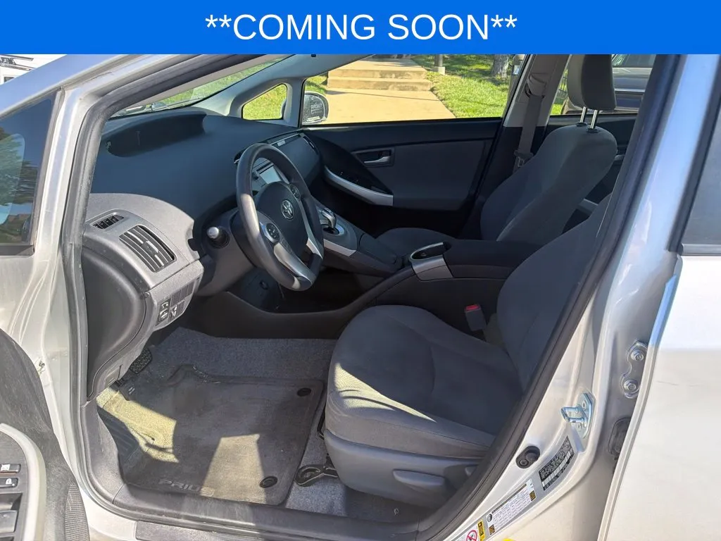 Toyota Prius photo 12