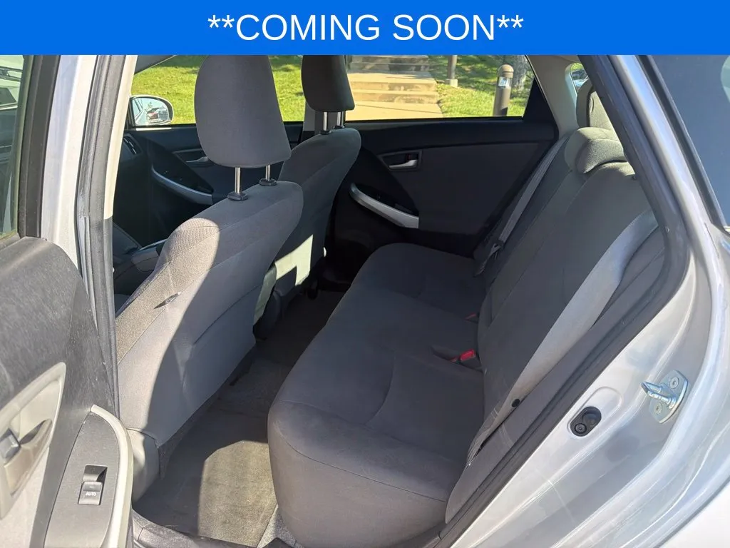 Toyota Prius photo 13