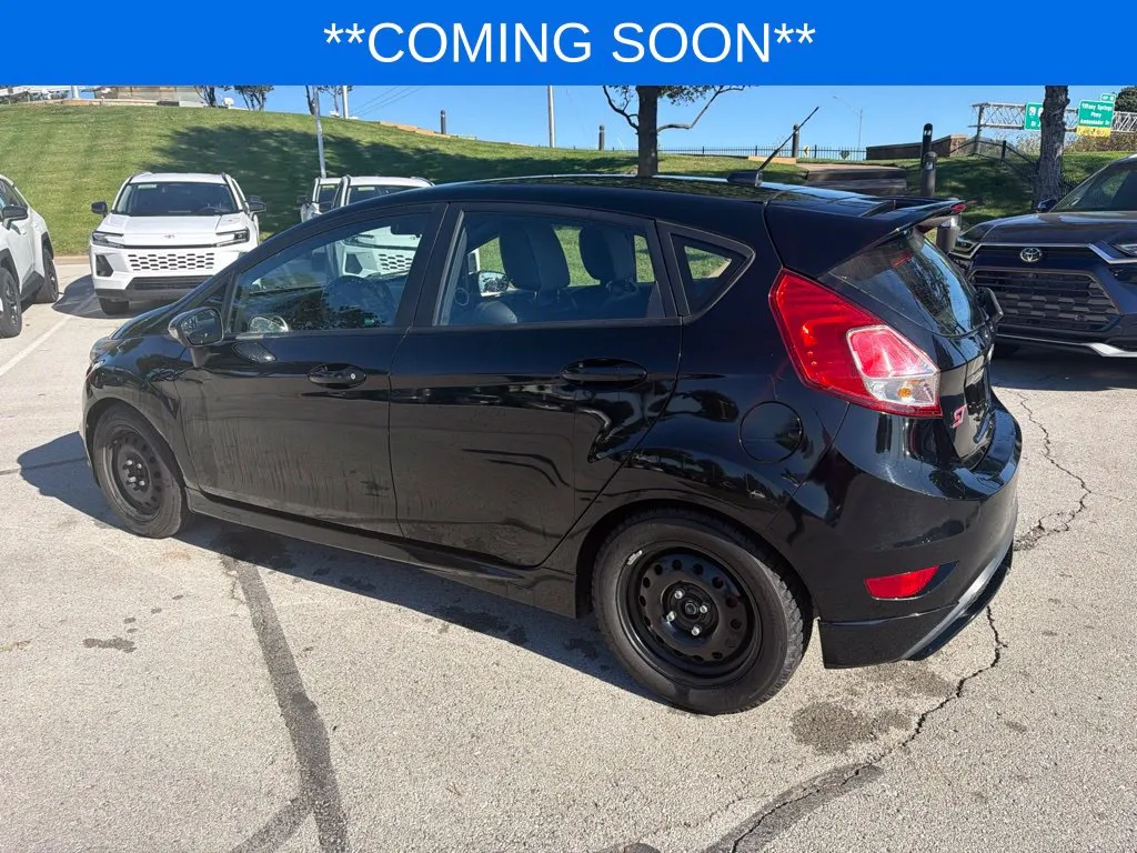 Ford Fiesta photo 10