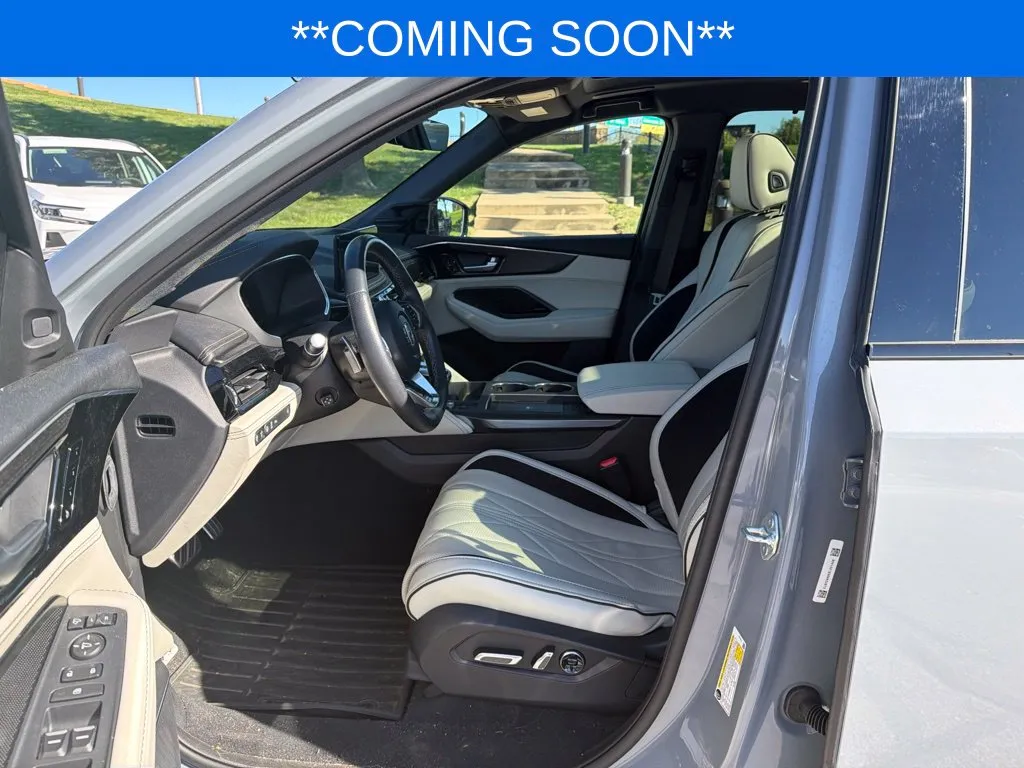 Acura MDX photo 12