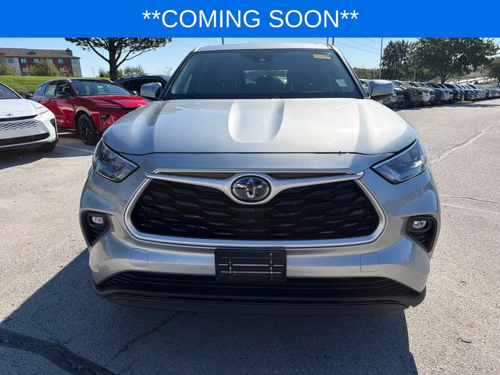 Toyota Highlander photo 2