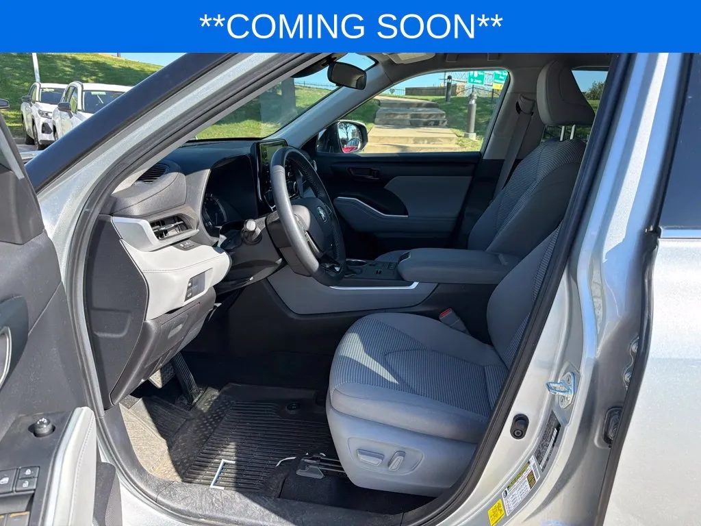 Toyota Highlander photo 12