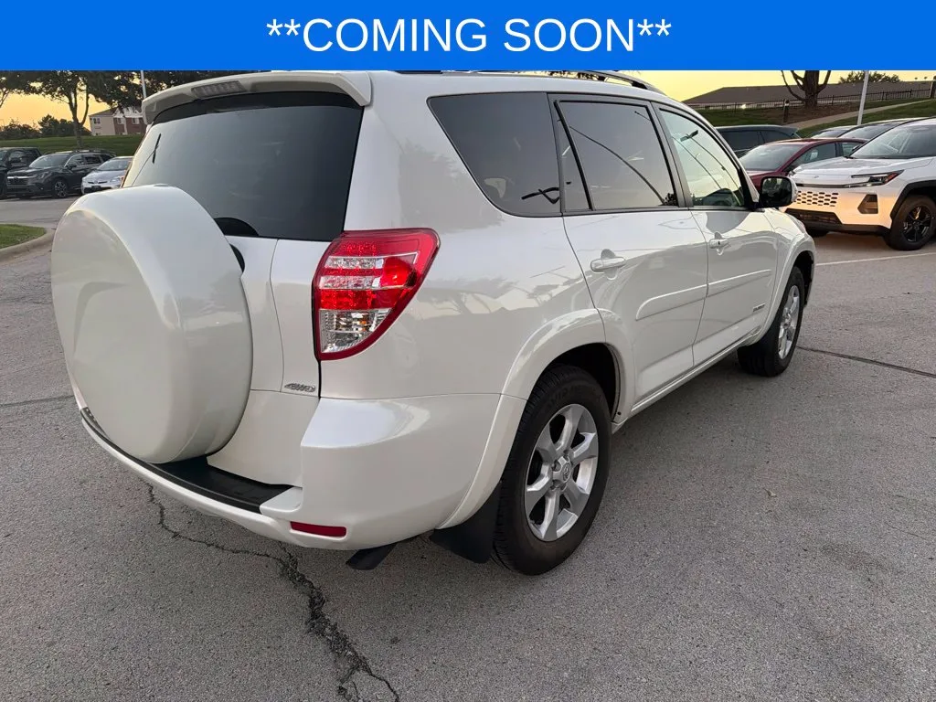 Toyota RAV4 photo 7