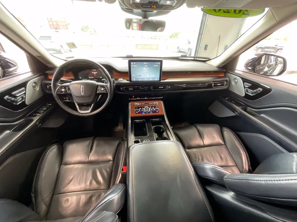 Lincoln Aviator photo 7