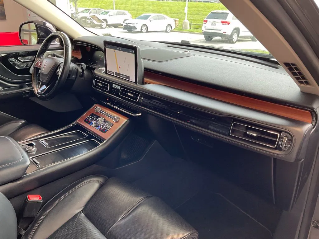Lincoln Aviator photo 20