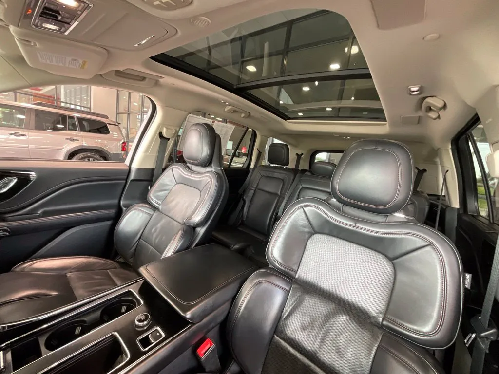Lincoln Aviator photo 10