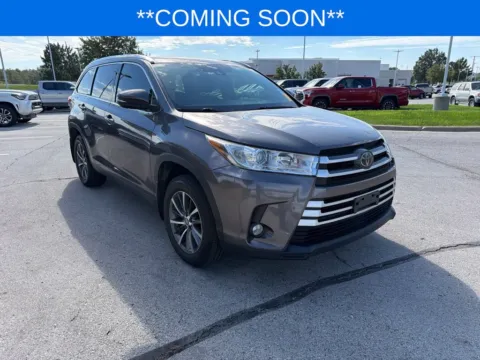 Another view of 2019 Toyota Highlander XLE for sale in Kansas City, MO at Jay Wolfe Toyota