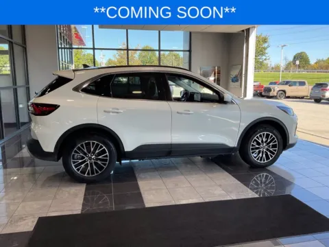 More photos of 2024 Ford Escape Plug-In Hybrid at Jay Wolfe Toyota, MO