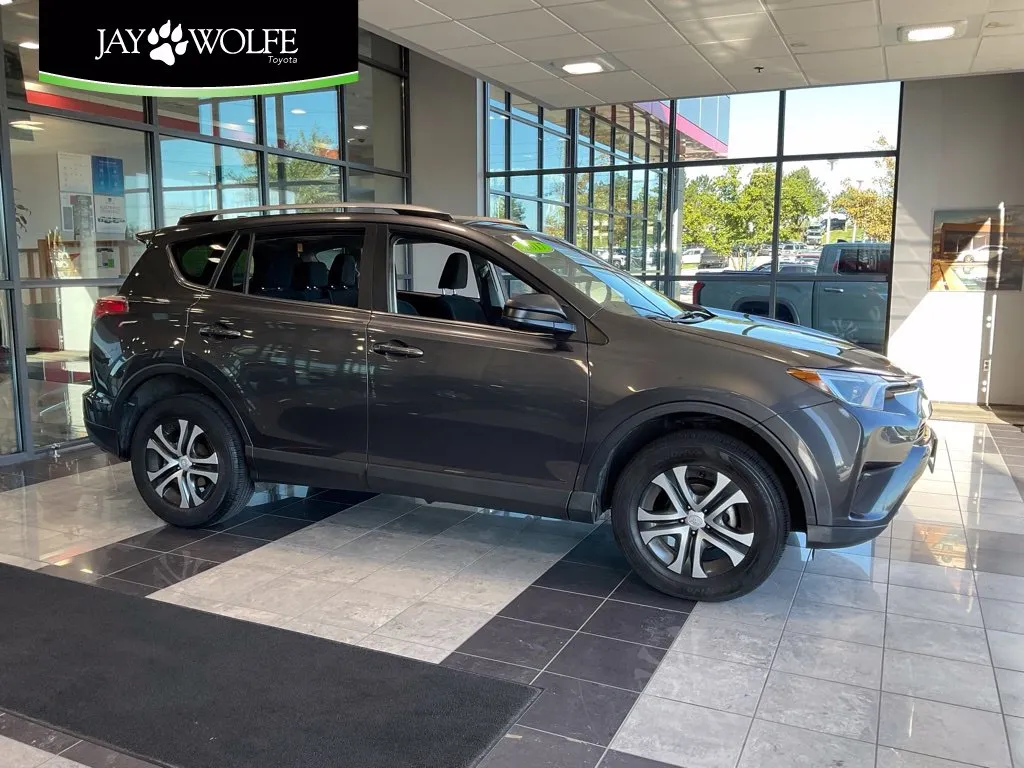 2017 Toyota RAV4