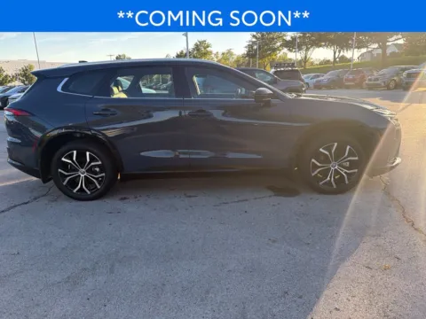 More photos of 2025 Toyota Crown Signia XLE at Jay Wolfe Toyota, MO