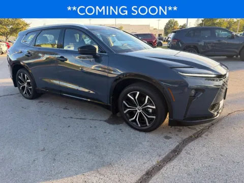 More photos of 2025 Toyota Crown Signia XLE at Jay Wolfe Toyota, MO