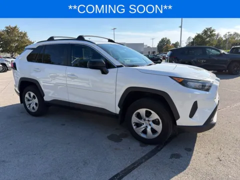 More photos of 2020 Toyota RAV4 LE at Jay Wolfe Toyota, MO