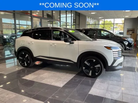 White 2025 Nissan Kicks SR for sale in Kansas City, MO