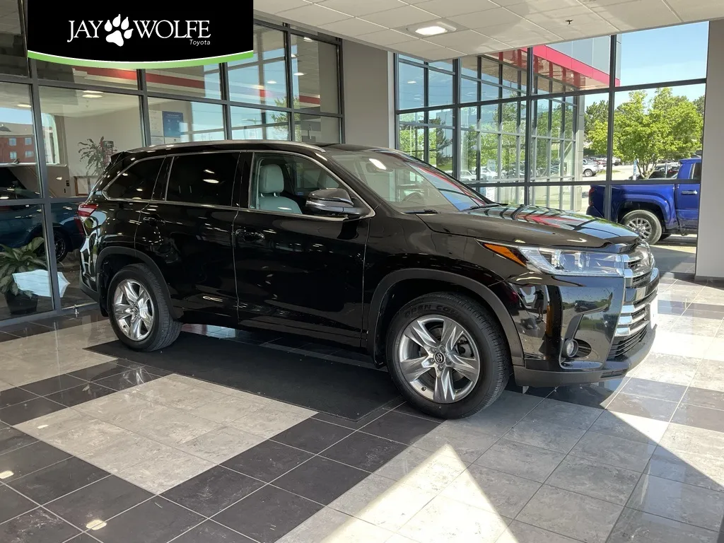2017 Toyota Highlander Limited for sale in Kansas City, MO