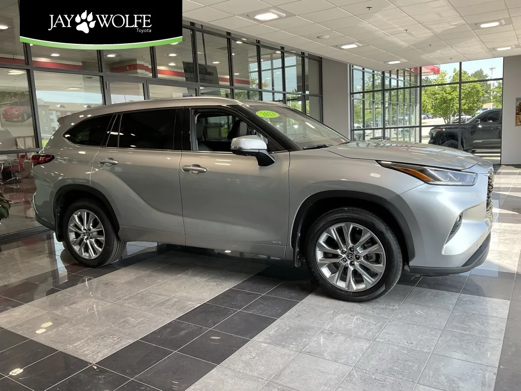 2023 Toyota Highlander Hybrid Limited for sale in Kansas City, MO