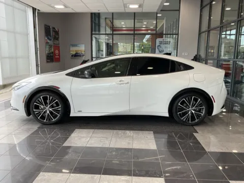 More photos of 2024 Toyota Prius XLE at Jay Wolfe Toyota, MO
