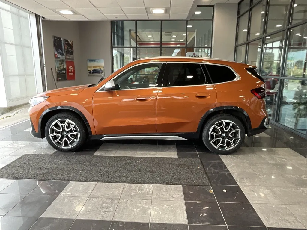 2023 Bmw X1 XDrive28i photo 2