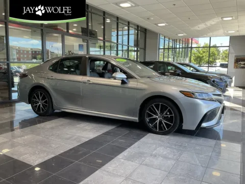 Silver 2023 Toyota Camry SE for sale in Kansas City, MO