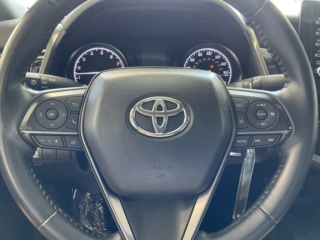 2023 Toyota Camry SE photo 19