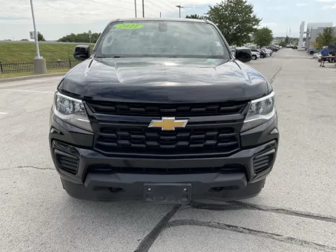 Photos of 2021 Chevrolet Colorado Work Truck for sale in Kansas City, MO at Jay Wolfe Toyota