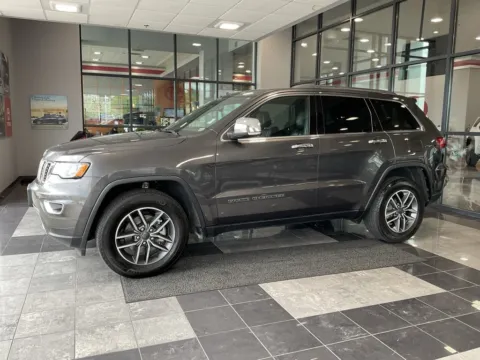 Another view of 2020 Jeep Grand Cherokee Limited for sale in Kansas City, MO at Jay Wolfe Toyota