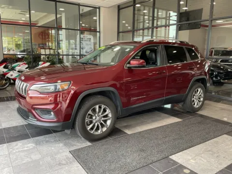 Another view of 2020 Jeep Cherokee Latitude Plus for sale in Kansas City, MO at Jay Wolfe Toyota