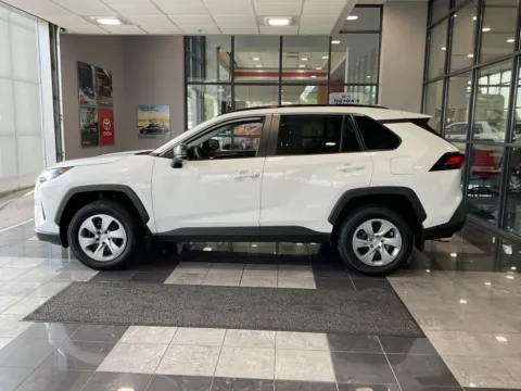 More photos of 2021 Toyota RAV4 LE at Jay Wolfe Toyota, MO