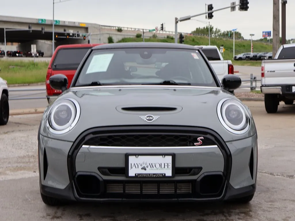 Gray 2022 MINI Cooper S Classic for sale in Kansas City, MO