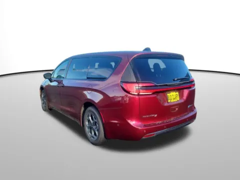 Another view of 2023 Chrysler Pacifica Hybrid Limited for sale in Moses Lake, WA at Chevrolet of Moses Lake